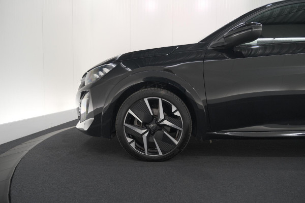 Peugeot 208 1.2 Hybrid 145 e-DCS6 GT | Alcantara Pakket | Camera | Apple Carplay | Stoelverwarming