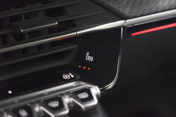 Peugeot 208 1.2 Hybrid 145 e-DCS6 GT | Alcantara Pakket | Camera | Apple Carplay | Stoelverwarming