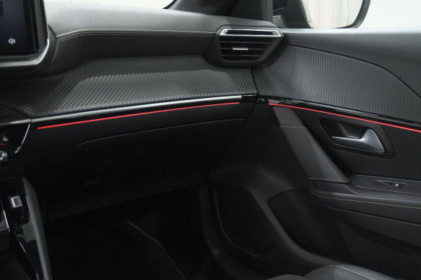 Peugeot 208 1.2 Hybrid 145 e-DCS6 GT | Alcantara Pakket | Camera | Apple Carplay | Stoelverwarming