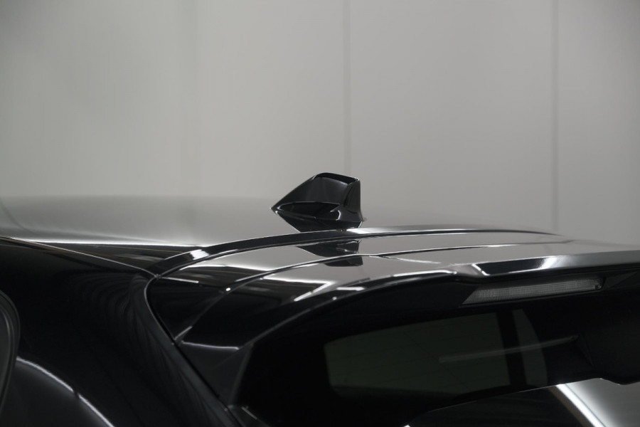 Peugeot 208 1.2 Hybrid 145 e-DCS6 GT | Alcantara Pakket | Camera | Apple Carplay | Stoelverwarming