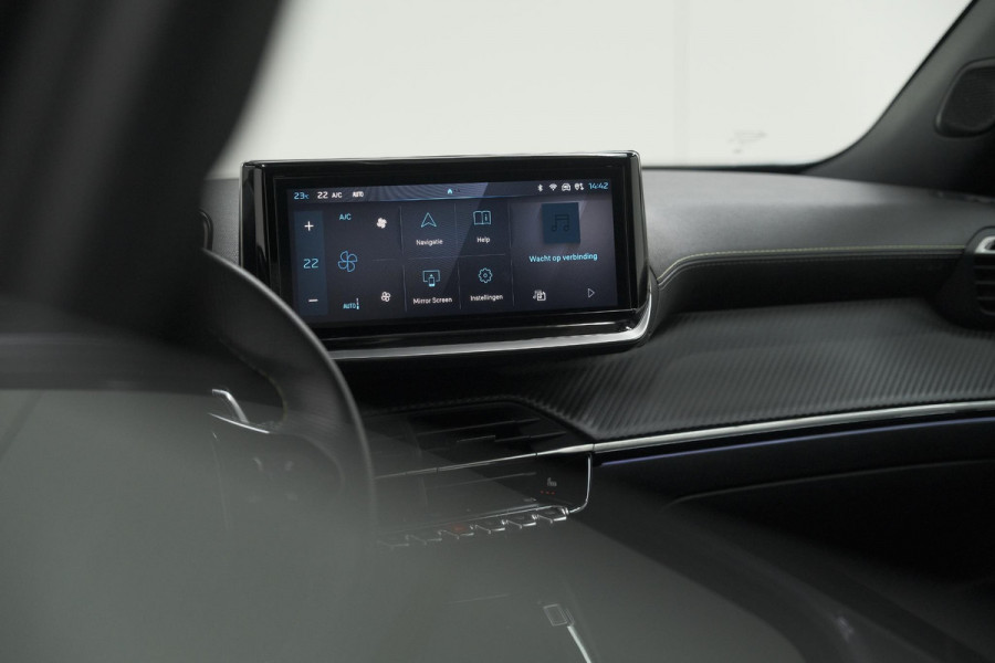 Peugeot 2008 PureTech 130 EAT8 GT | 360 Camera | Adaptieve Cruise Control | Pack Alcantara | Apple Carplay