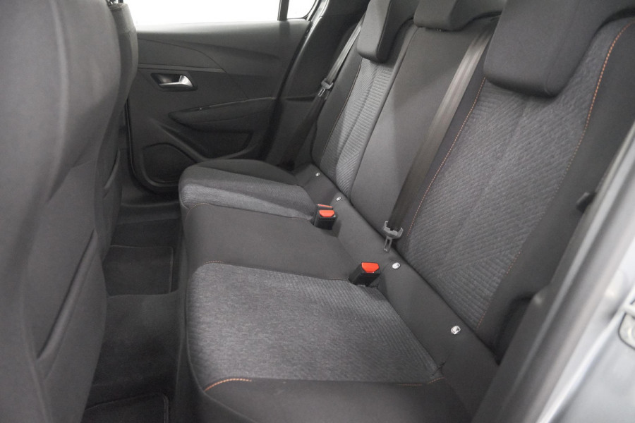 Peugeot 208 1.2 Hybrid 110 e-DCS6 Style | Trekhaak | Allseason Banden | Apple Carplay