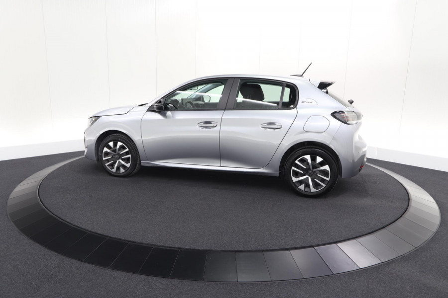 Peugeot 208 1.2 Hybrid 110 e-DCS6 Style | Trekhaak | Allseason Banden | Apple Carplay