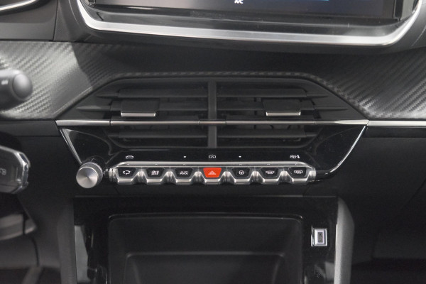 Peugeot 208 1.2 Hybrid 110 e-DCS6 Style | Trekhaak | Allseason Banden | Apple Carplay