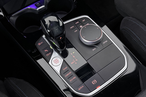 BMW 2 Serie Gran Coupé 218i High Executive (PANORAMADAK, STOELVERWARMING, NAVIGATIE, DEALER ONDERHOUDEN)