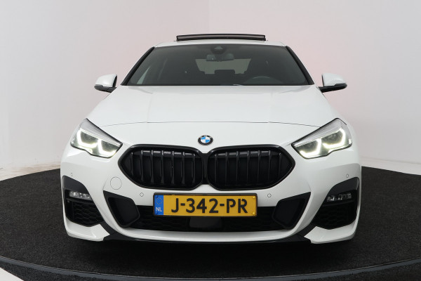 BMW 2 Serie Gran Coupé 218i High Executive (PANORAMADAK, STOELVERWARMING, NAVIGATIE, DEALER ONDERHOUDEN)