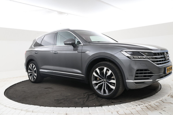 Volkswagen Touareg 3.0 TSi eHybrid 4MOTION Panorama, 360 Camera, Digital dash!