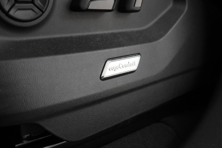 Volkswagen Touareg 3.0 TSi eHybrid 4MOTION Panorama, 360 Camera, Digital dash!