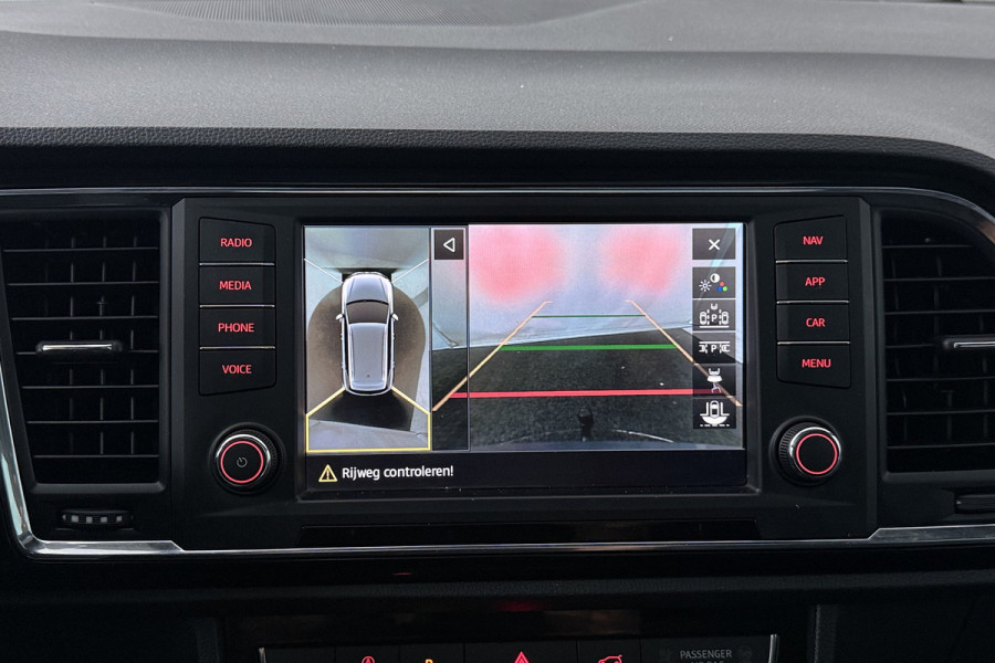 Seat Ateca 1.4 EcoTSI Xcellence (PANORAMADAK, CAMERA, STOELVERWARMING, TREKHAAK)