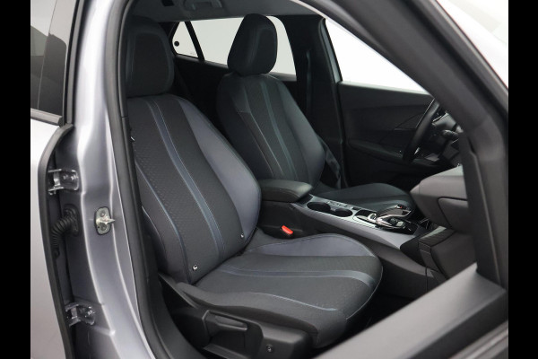 Peugeot e-2008 EV ALLURE 50 kWh + CAMERA | LED | CARPLAY | STOELVERW.