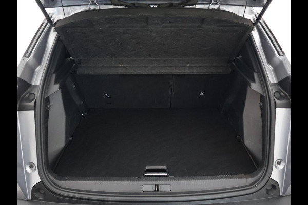 Peugeot e-2008 EV ALLURE 50 kWh + CAMERA | LED | CARPLAY | STOELVERW.