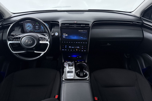 Hyundai Tucson 1.6 T-GDI PHEV Comfort 4WD (NAVIGATIE, STOELVERWARMING, CAMERA, 1e EIGENAAR, GOED ONDERHOUDEN)