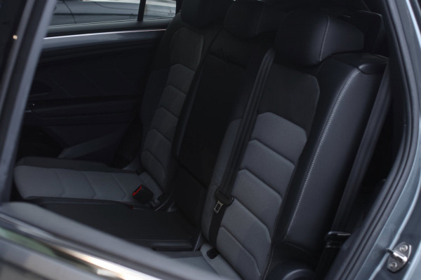 Volkswagen Tiguan Allspace 2.0 TSI R-Line *7persoon*Dynaudio*Keyless*Camera*Led*