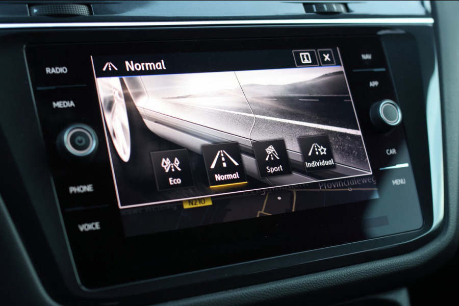 Volkswagen Tiguan Allspace 2.0 TSI R-Line *7persoon*Dynaudio*Keyless*Camera*Led*