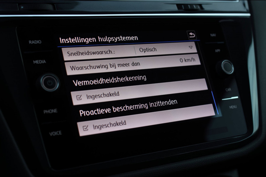 Volkswagen Tiguan Allspace 2.0 TSI R-Line *7persoon*Dynaudio*Keyless*Camera*Led*