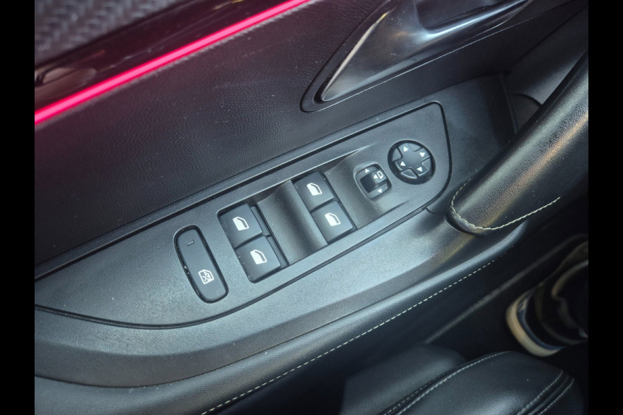 Peugeot 2008 1.2 PureTech GT-Line Camera Navigatie