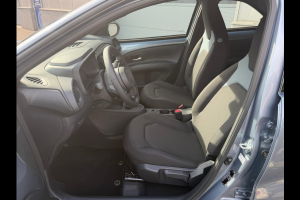 Toyota Aygo X HYBRID 1.5 17 Lichtmetaal Stoelverwarming Go pack