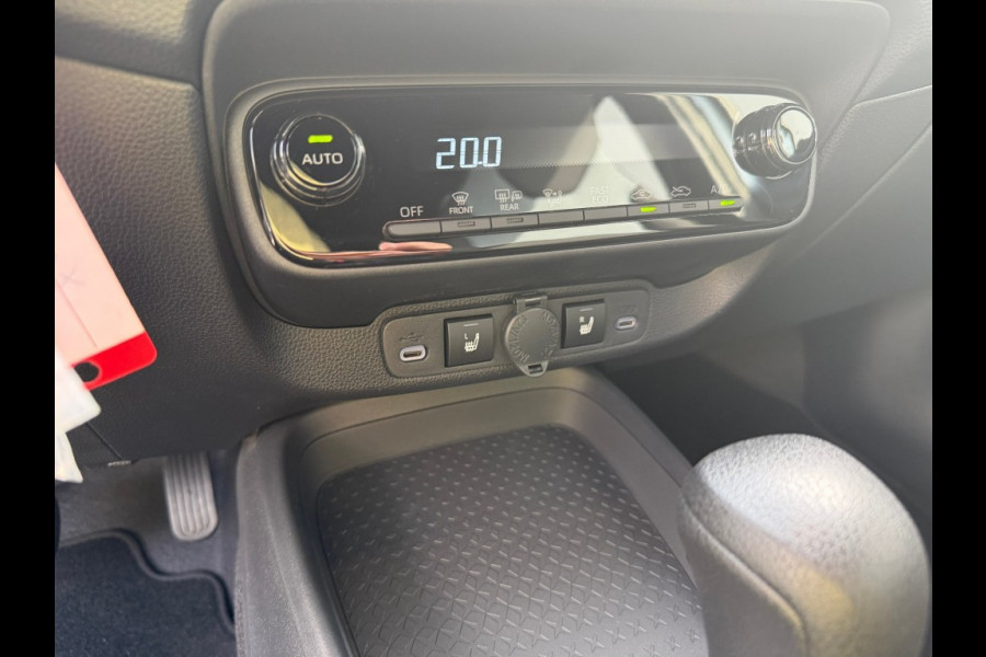Toyota Aygo X HYBRID 1.5 17 Lichtmetaal Stoelverwarming Go pack