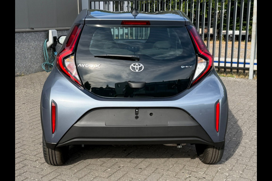 Toyota Aygo X HYBRID 1.5 17 Lichtmetaal Stoelverwarming Go pack