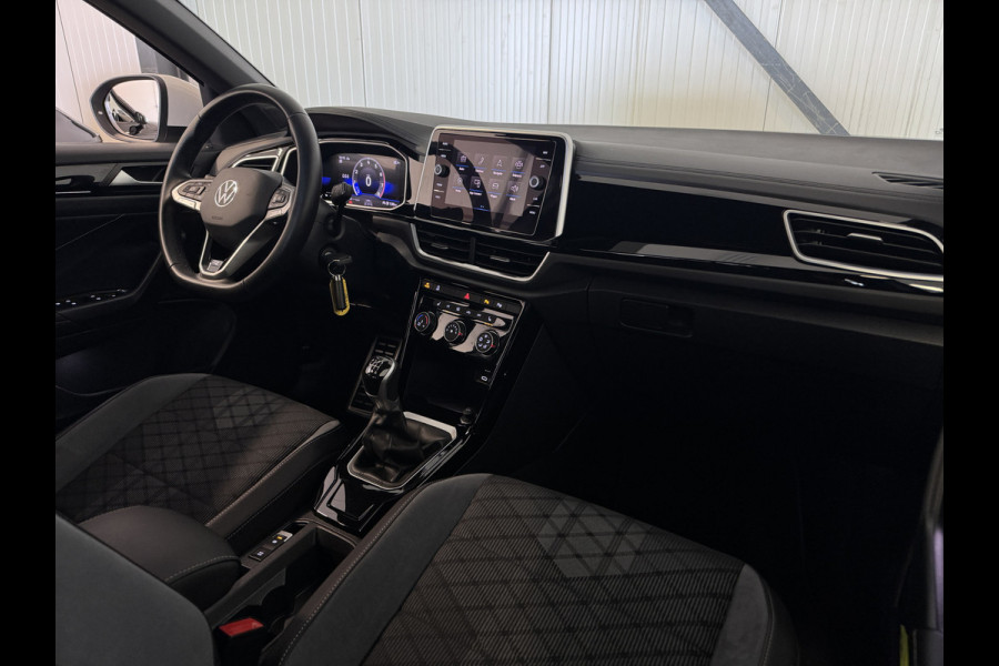 Volkswagen T-Roc TSI 110PK R-LINE SPORT IQ.LIGHT/TREKHAAK/STOEL VERW.