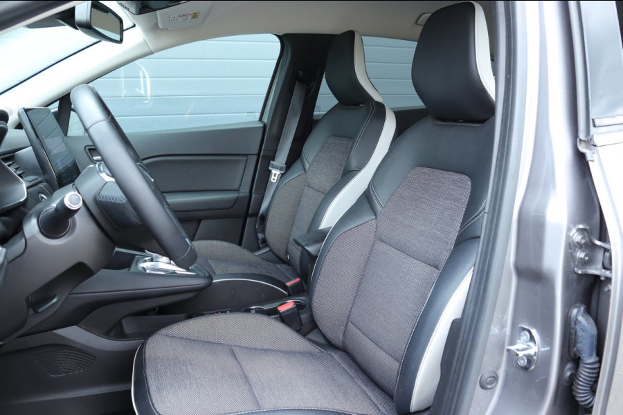 Renault Captur 1.6 E-Tech Plug-in Hybrid / Carplay / Camera