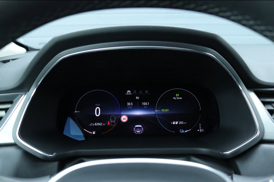 Renault Captur 1.6 E-Tech Plug-in Hybrid / Carplay / Camera