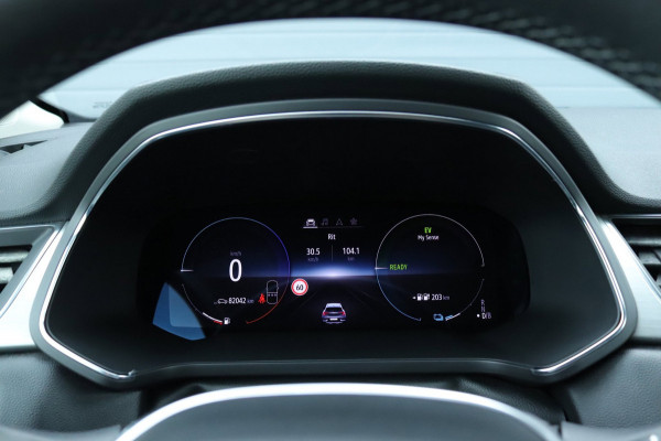 Renault Captur 1.6 E-Tech Plug-in Hybrid / Carplay / Camera