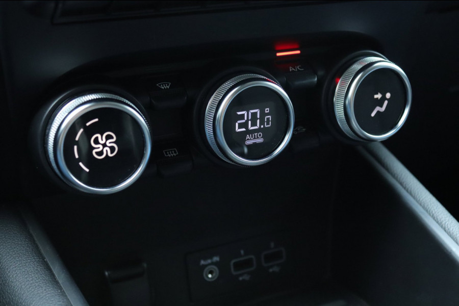 Renault Captur 1.6 E-Tech Plug-in Hybrid / Carplay / Camera