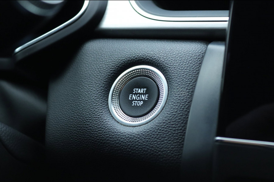 Renault Captur 1.6 E-Tech Plug-in Hybrid / Carplay / Camera