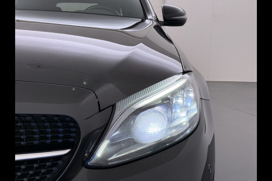 Mercedes-Benz C-Klasse Estate 300De Diesel Hybride 306pk - 700Nm! AUT-9 AMG Limited Trekhaak Apple Carplay Android Auto Elek.Stoelen+Verwarmd Navi Ecc  SOH 97% Solution Business Elek.Achterklep Led Privacy Glas Lmv 18" Night-pakket 1800kg trekvermogen!