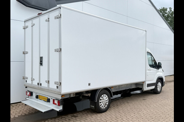 Maxus eDeliver 9 65kWh 204PK Elektrisch Bakwagen met achterdeuren Airco ACC Carplay Camera Parkeersensoren Meubelbak Koffer