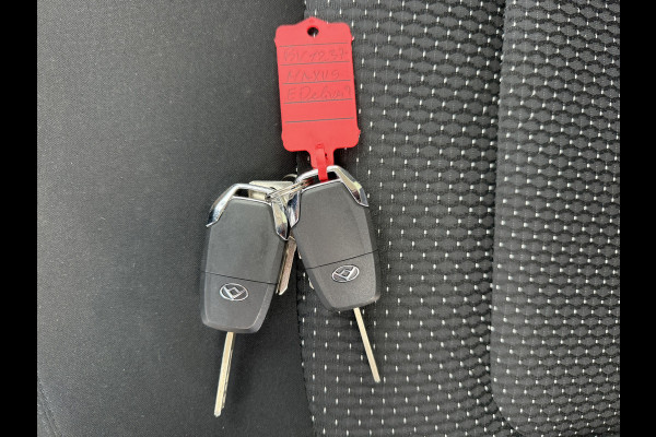 Maxus eDeliver 9 65kWh 204PK Elektrisch Bakwagen met achterdeuren Airco ACC Carplay Camera Parkeersensoren Meubelbak Koffer