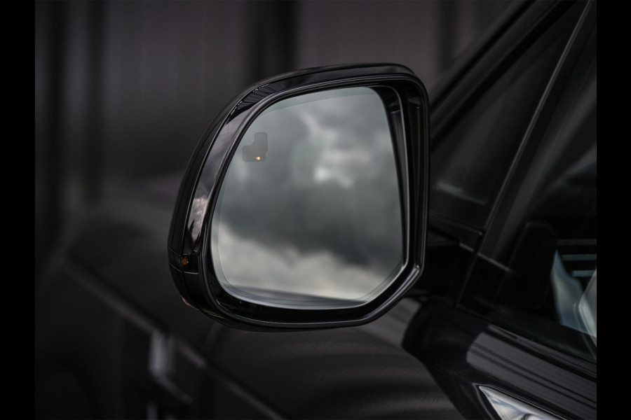 Land Rover Range Rover Sport 3.0 P440e Dynamic HSE | Panoramadak | NL-Auto | 360 Camera | HUD | Meridian | Luchtvering | Memory Seats | Trekhaak | Adaptive Cruise | Ambiance Interieur |