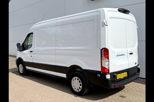 Ford E-Transit 68kWh 184PK L3H2 317km WLTP 96,2% (SOH) BEV Snelladen Navigatie Cruise control Climate control 360 Camera Carplay Laadkabel Parkeersensoren