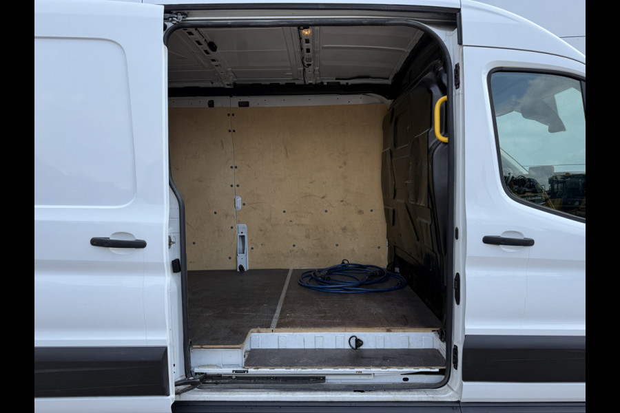 Ford E-Transit 68kWh 184PK L3H2 317km WLTP 96,2% (SOH) BEV Snelladen Navigatie Cruise control Climate control 360 Camera Carplay Laadkabel Parkeersensoren