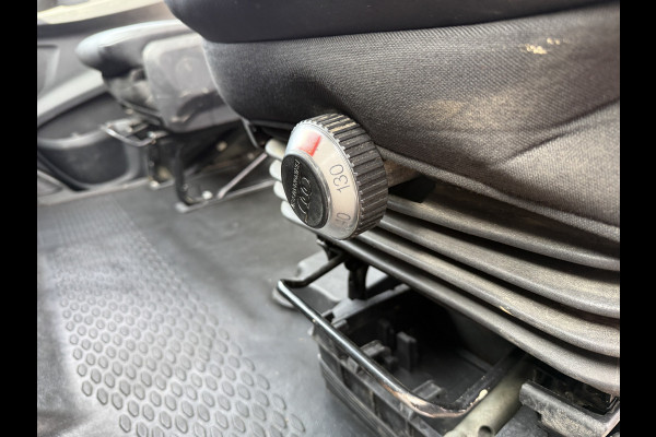 Iveco Daily 35C16 3.0 Dubbele Cabine Kipper Dubbellucht 3,5t Trekhaak 6 Stoelen Airco Cruise Control Luchtgeveerde stoel Benne Tipper