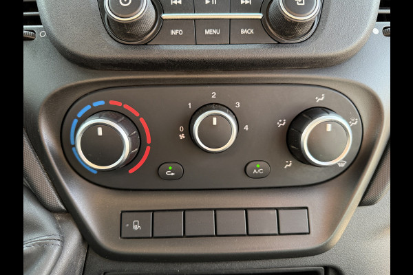 Iveco Daily 35C16 3.0 Dubbele Cabine Kipper Dubbellucht 3,5t Trekhaak 6 Stoelen Airco Cruise Control Luchtgeveerde stoel Benne Tipper