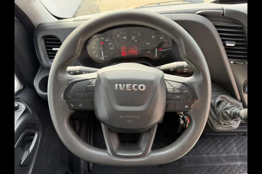 Iveco Daily 35C16 3.0 Dubbele Cabine Kipper Dubbellucht 3,5t Trekhaak 6 Stoelen Airco Cruise Control Luchtgeveerde stoel Benne Tipper