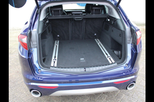 Alfa Romeo Stelvio 2.2d Super | 12 MAANDEN BOVAG GARANTIE | LUXURY PACK |