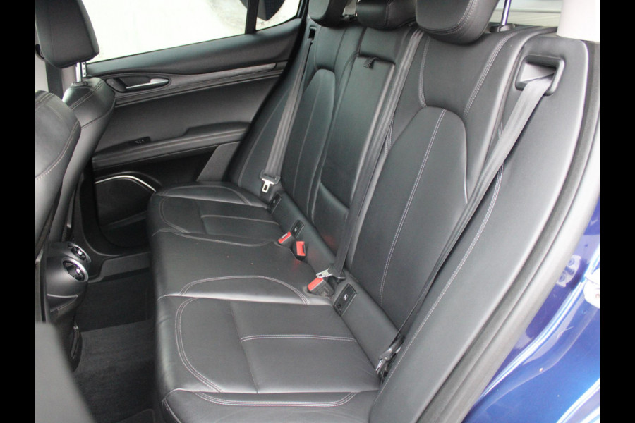 Alfa Romeo Stelvio 2.2d Super | 12 MAANDEN BOVAG GARANTIE | LUXURY PACK |