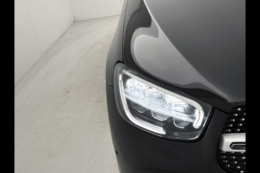 Mercedes-Benz GLC 300 e 4MATIC Business Solution AMG | AMG-Line interieur | AMG-Line Exterieur| Achteruitrij camera | Stoelverwarming |Sfeerverlichting | Trekhaak | 24 Maanden Mercedes-Benz Certified garantie