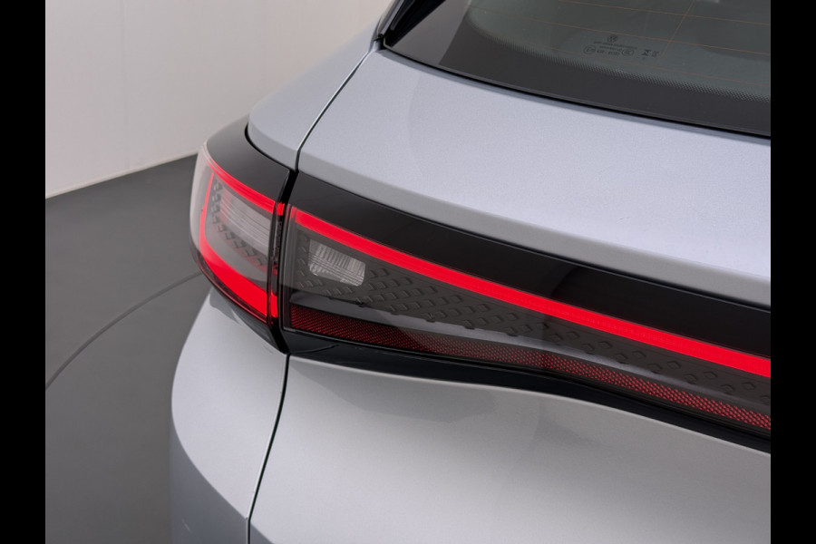 Volkswagen ID.4 Pro 82kWh 204PK SOH 96% Warmtepomp Trekhaak Adap.Cruise Apple Carplay Android Auto Navi Ecc Wifi Lmv 19" Led Isofix DAB Bluetooth Rijstrooksensor 1e Eigenaar Dealeronderhouden Origineel Nederlandse Auto