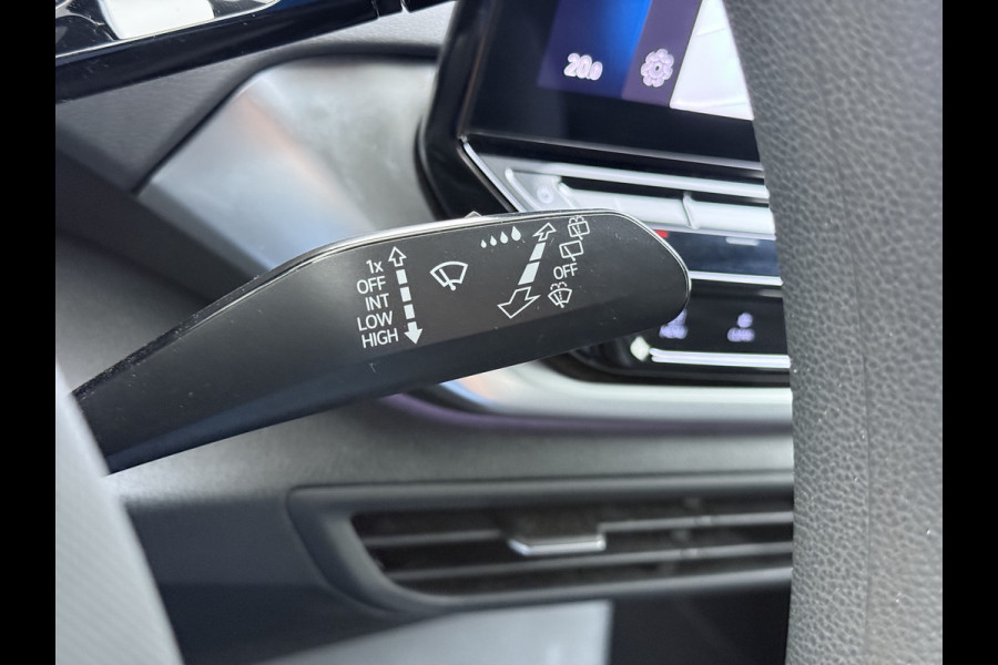 Volkswagen ID.4 Pro 82kWh 204PK SOH 96% Warmtepomp Trekhaak Adap.Cruise Apple Carplay Android Auto Navi Ecc Wifi Lmv 19" Led Isofix DAB Bluetooth Rijstrooksensor 1e Eigenaar Dealeronderhouden Origineel Nederlandse Auto