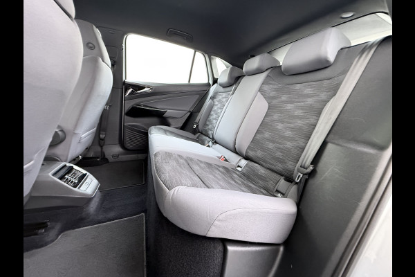 Volkswagen ID.4 Pro 82kWh 204PK SOH 96% Warmtepomp Trekhaak Adap.Cruise Apple Carplay Android Auto Navi Ecc Wifi Lmv 19" Led Isofix DAB Bluetooth Rijstrooksensor 1e Eigenaar Dealeronderhouden Origineel Nederlandse Auto