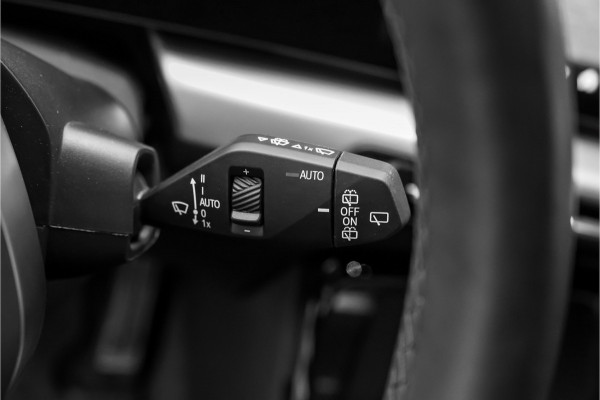 BMW X1 xDrive25e M-Sport Pano Driving Assist Pro Stuur & Stoelverw 360° HUD