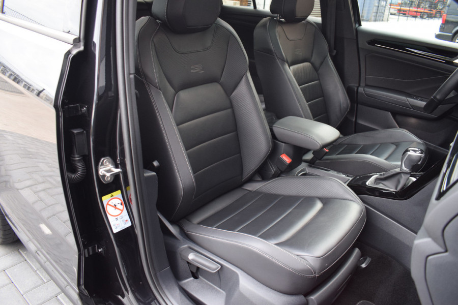 Volkswagen T-Roc 1.5 TSI R-Line Leer | Pano | Camera