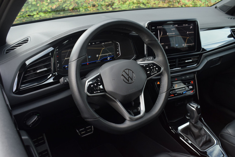 Volkswagen T-Roc 1.5 TSI R-Line Leer | Pano | Camera