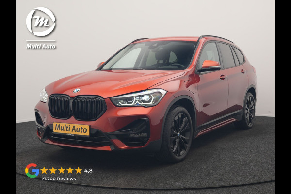 BMW X1 xDrive25e Sportline PHEV 221pk Dealer O.H | Trekhaak Afn. | Camera | Harman / Kardon | Head Up | Sporstoelen Verwarmd | Cruise Control | Carplay | Sfeerverlichting | Navigatie | DAB | 18"L.M | Plug In Hybrid |