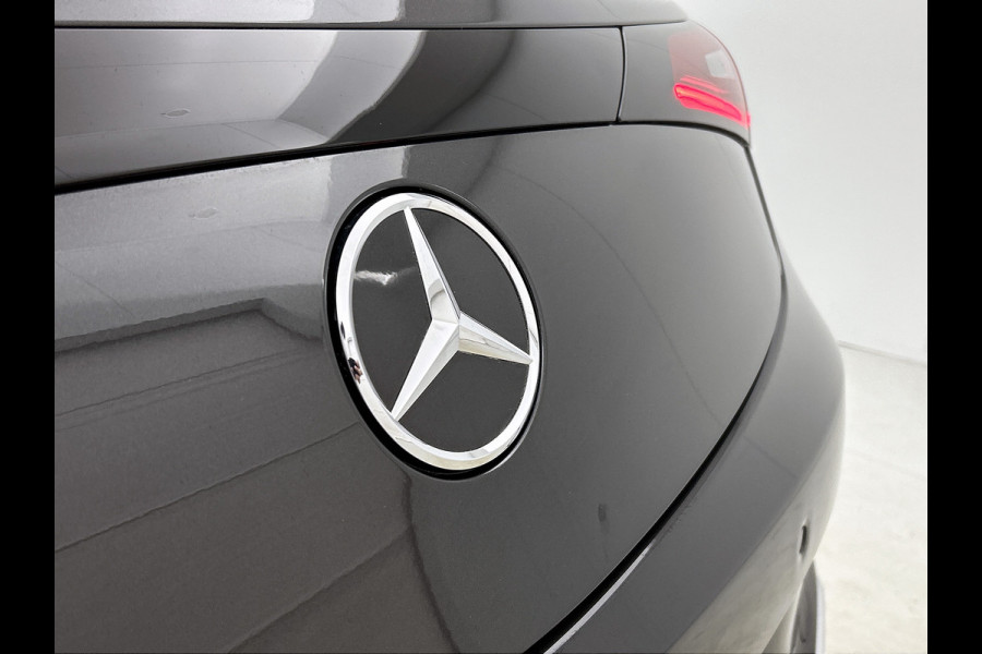 Mercedes-Benz CLE Cabriolet 180 AMG Line Premium pakket | Night pakket | Windschut | 360 graden camera | AIRSCARF| dodenhoekassisitent Premium pakket | Night pakket | Windschut | 360 graden camera | AIRSCARF| dodenhoekassisitent