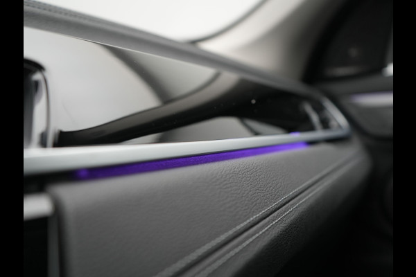 BMW X1 xDrive25e Sportline PHEV 221pk Dealer O.H | Trekhaak Afn. | Camera | Harman / Kardon | Head Up | Sporstoelen Verwarmd | Cruise Control | Carplay | Sfeerverlichting | Navigatie | DAB | 18"L.M | Plug In Hybrid |